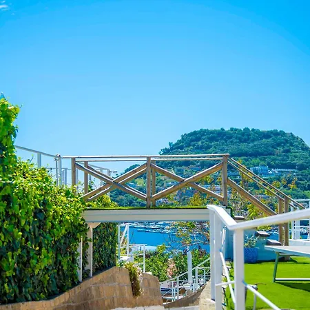 Pennadio 4* باكولي