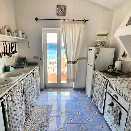 Al Mira Bed & Breakfast *