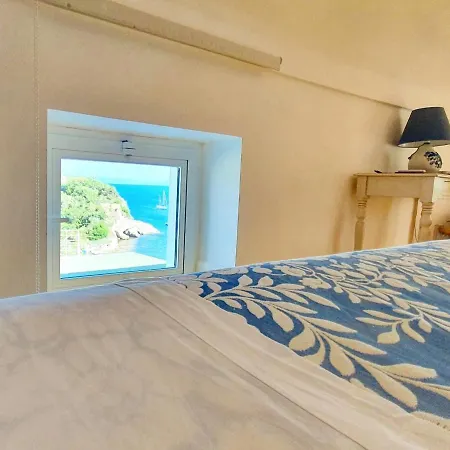Al Mira Bed & Breakfast