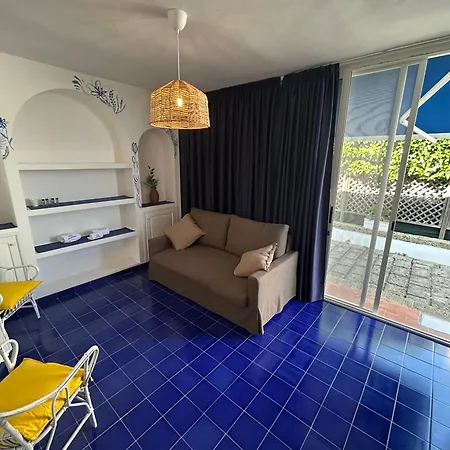 Pennadio Rooms Panzió *