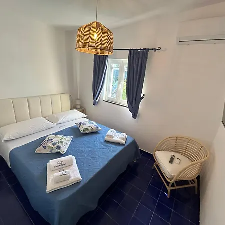 Pennadio Rooms *
